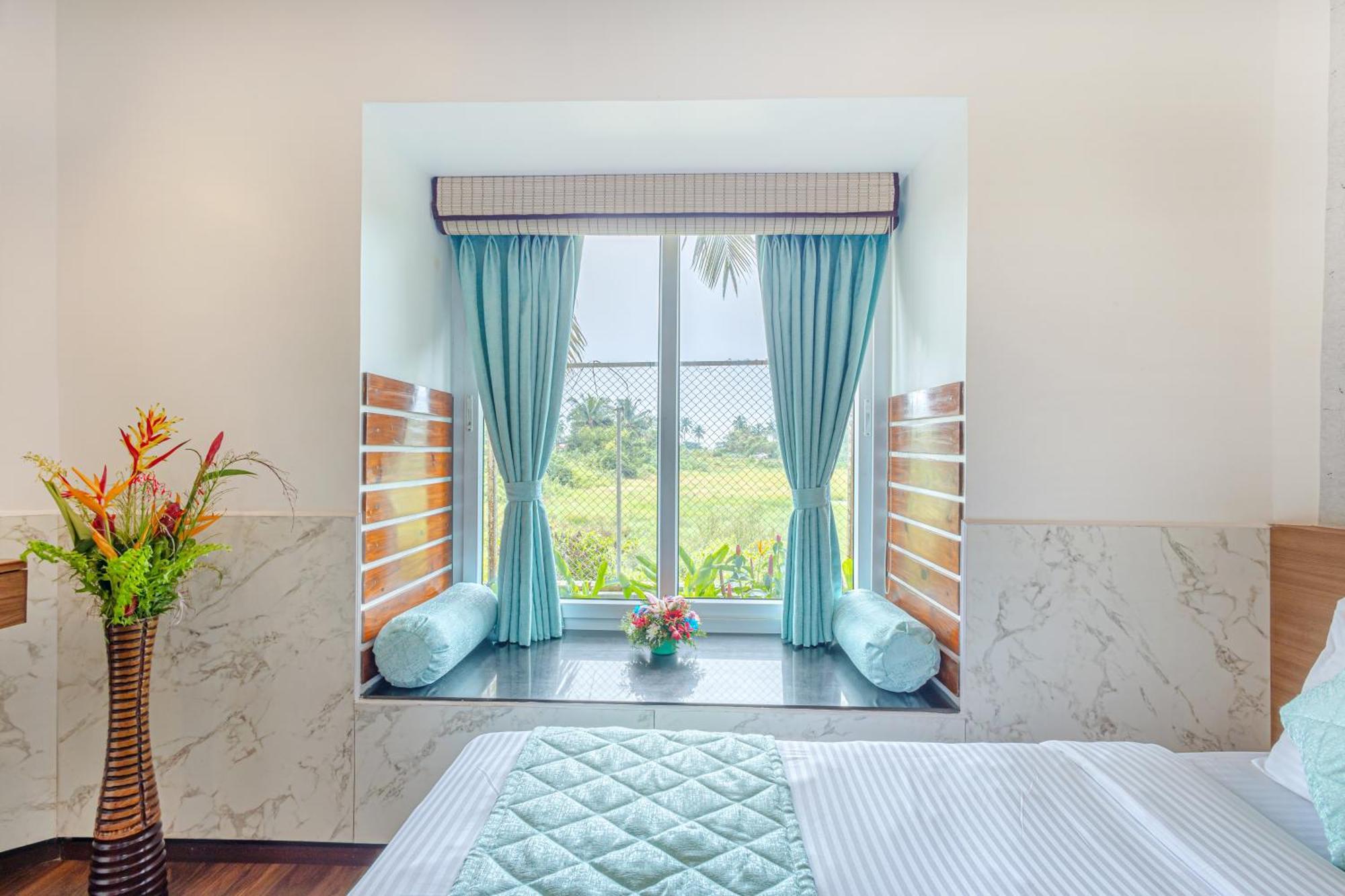 Salcete Beach Resort Colva Exterior photo
