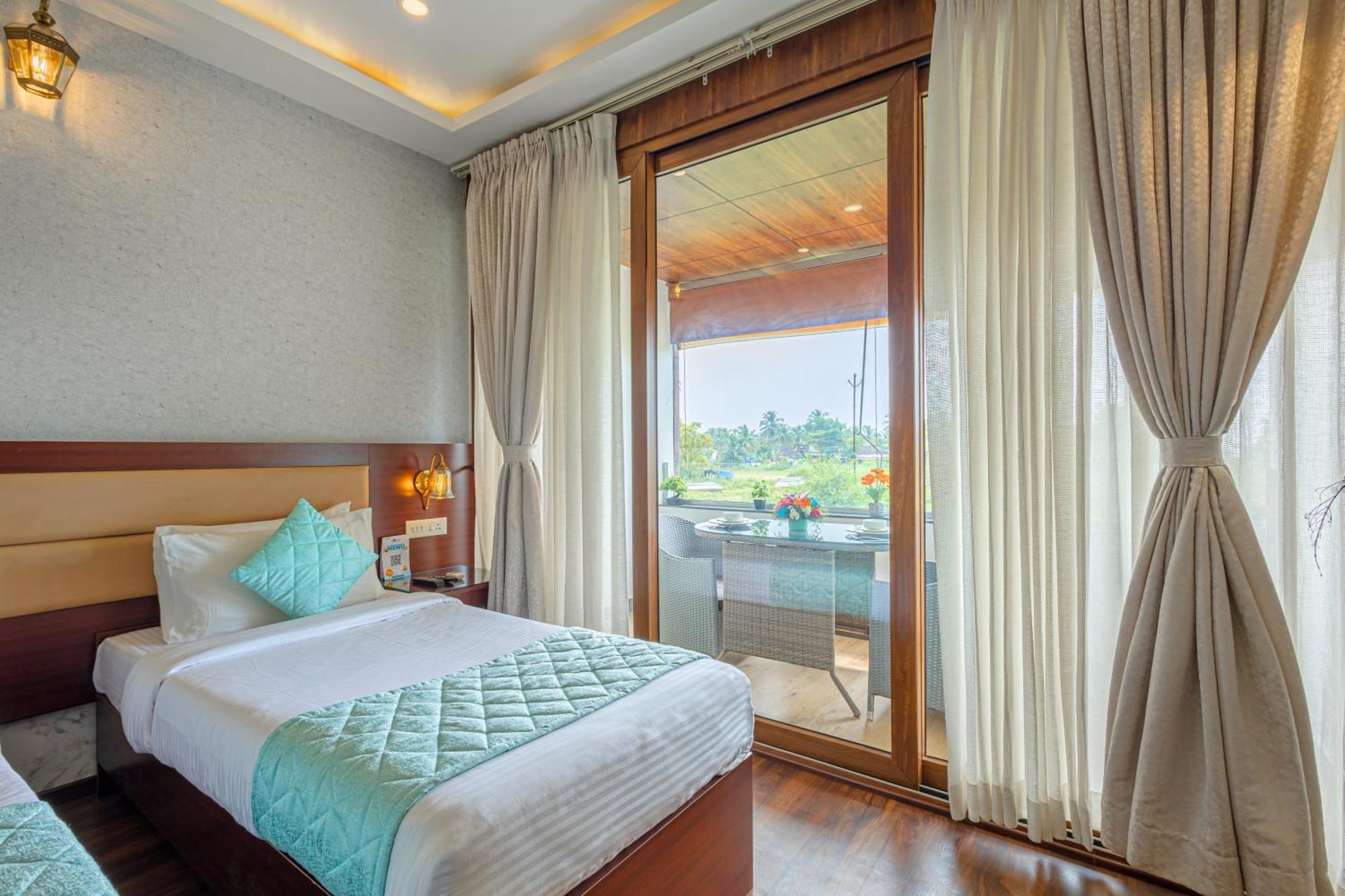 Salcete Beach Resort Colva Exterior photo